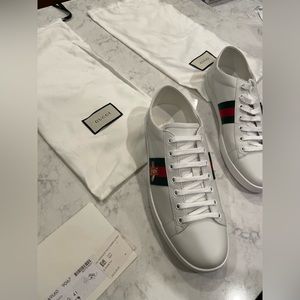Gucci Ace Bee Embroidered Sneakers
